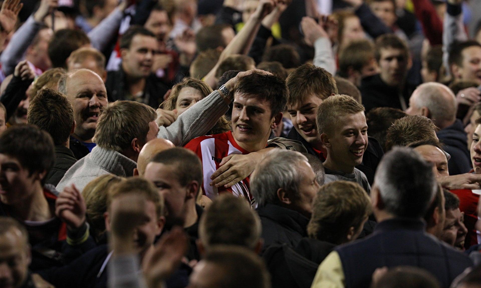 队在中场创 队在中场创